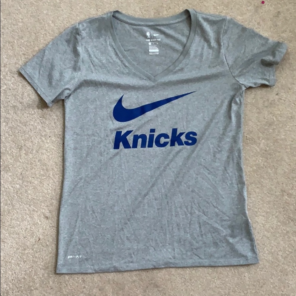 Knicks Nike Shirt NWOT